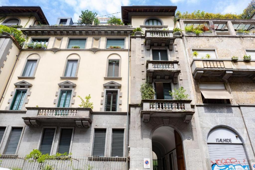 Macchi Charming Apartment By 101Flats Milan Bagian luar foto